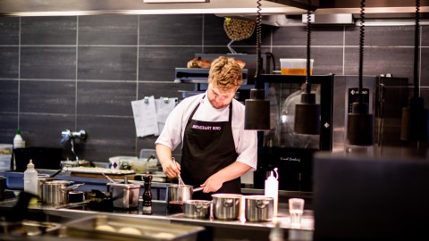 The Dutch Giant had een persoonlijke chef kok op de set van Indiana Jones