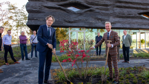 Tuin rond paviljoen Food Forum op Floriade Expo opgeleverd