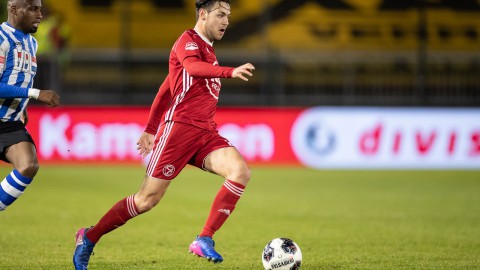 Almere City FC en FC Eindhoven sterk in eigen huis