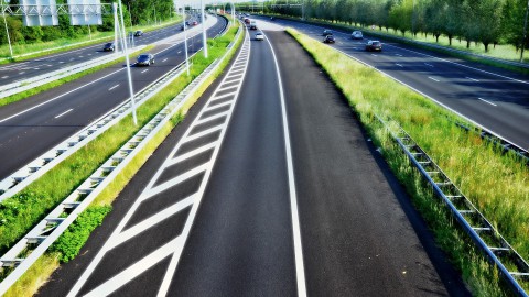 Maximumsnelheid 100 km/u als de borden zichtbaar zijn 