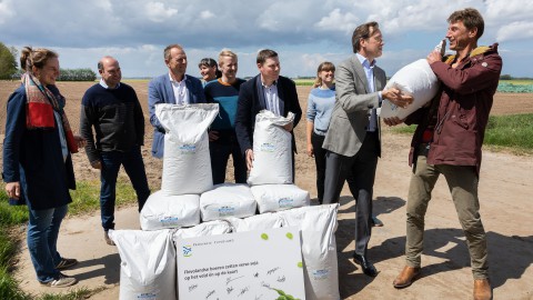 Flevolandse boeren telen verse sojaboontjes