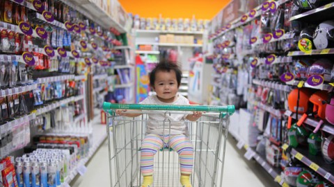 Inzameling bij supermarkt voor voedselloket