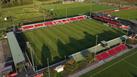 Maandag spelen AZ en NAC in het stadion van Almere City 