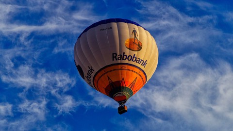 Rabobank Almere zet zich in voor behoud van clubs en verenigingen