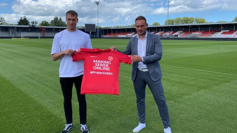 City FC presenteert Deense verdediger