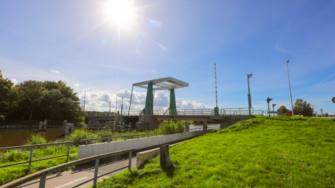 Schilderbeurt Tollebekerbrug 