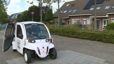 Buurtauto Waterwijk gaat rijden