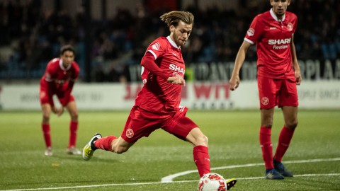 Almere City FC opende gisteravond FEBO Automatiek